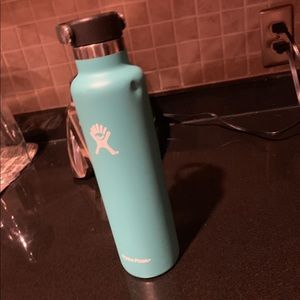 Teal 24 oz hydro flask standard mouth